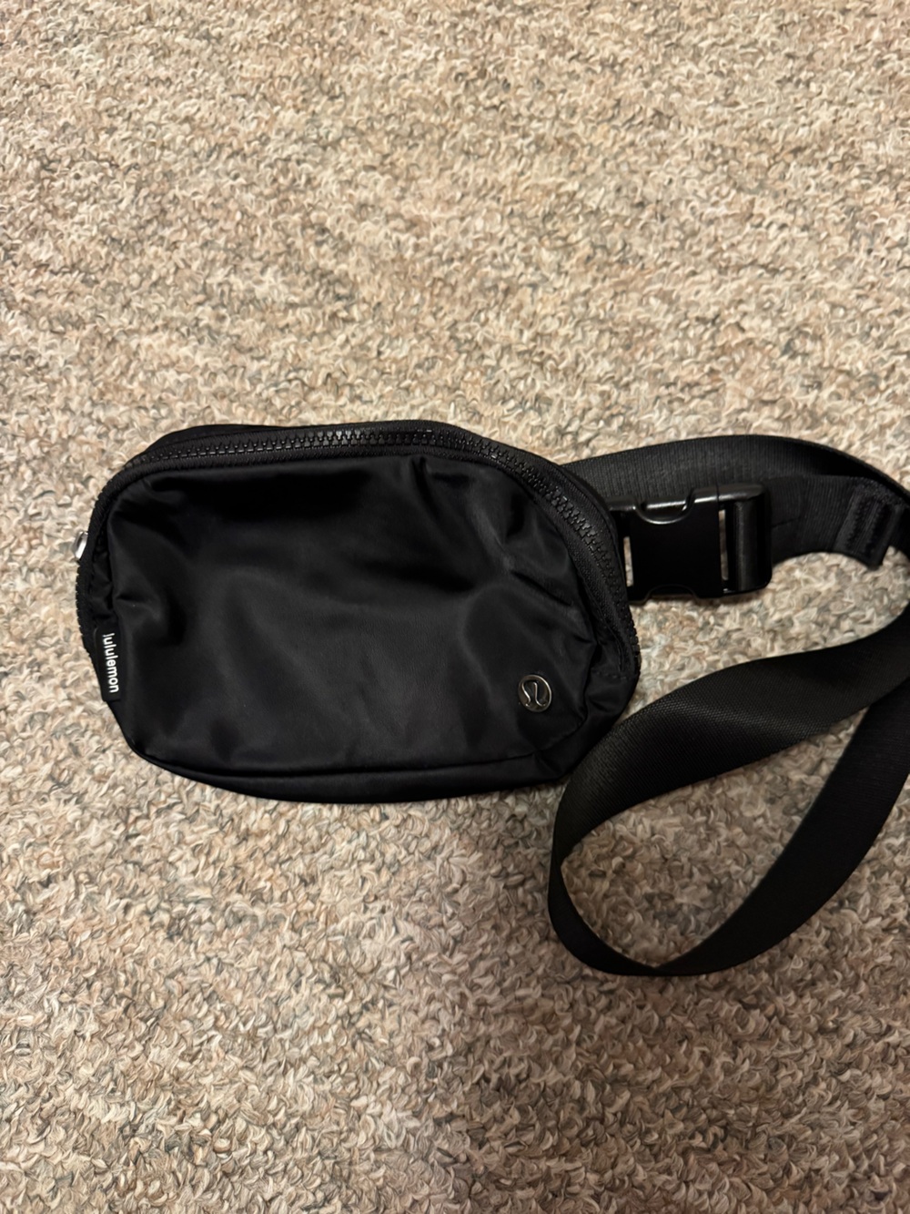 lululemon athletica Black Everywhere Belt Bag 1L
